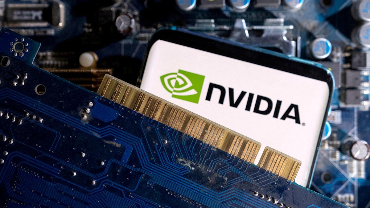 KeyBanc Analyst Boosts NVIDIA Target to $375: AI Dominance Fuels Optimism